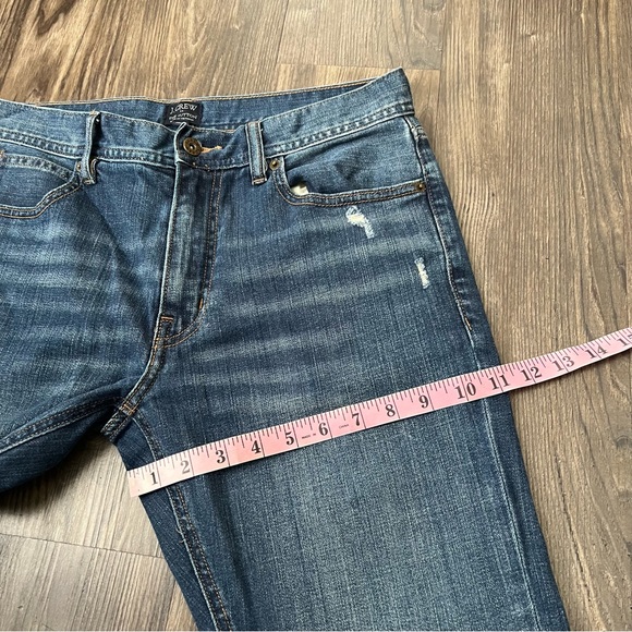 J. Crew The Sutton Medium Wash Straight Leg Jeans - Picture 11 of 14